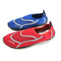 Comfortable outdoor walking beach shoes